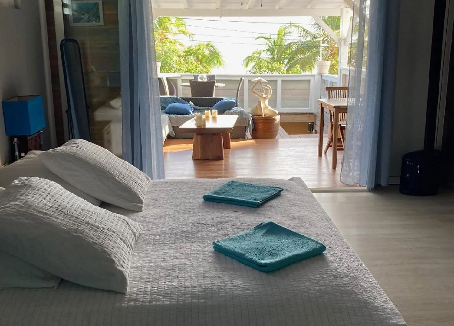 Appartement Les Pieds Dans L'Eau Face Au Lagon - Le Bel Instant Sainte-Anne  Guadeloupe