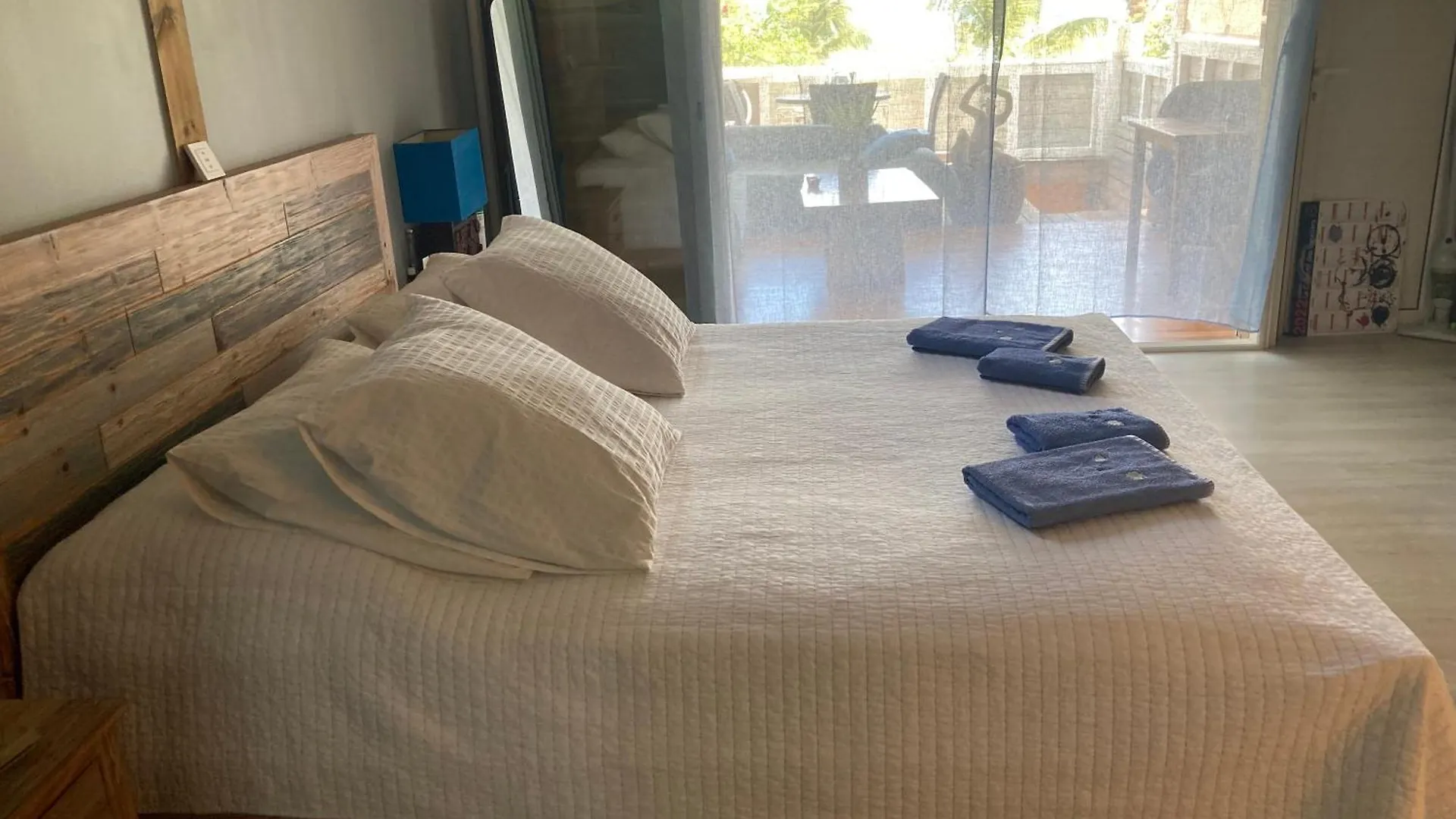 Les Pieds Dans L'Eau Face Au Lagon - Le Bel Instant Sainte-Anne  Appartement