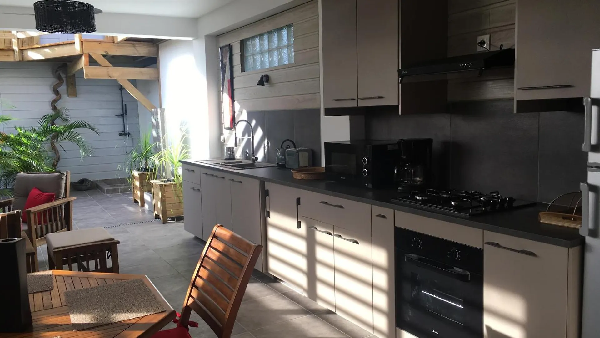 Les Pieds Dans L'Eau Face Au Lagon - Le Bel Instant Sainte-Anne  Appartement